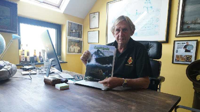 Vic Verlinden az új könyvével a Lusitania – The Underwater Collection-nal